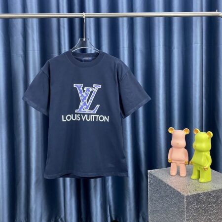 Louis Vuitton Signature Graphic T-Shirt