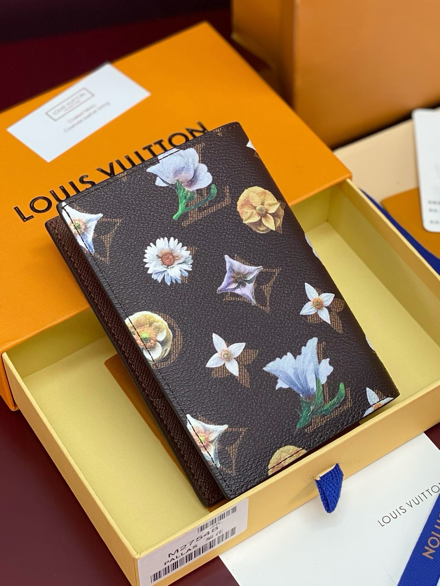 Louis Vuitton Passport Cover - Image 8