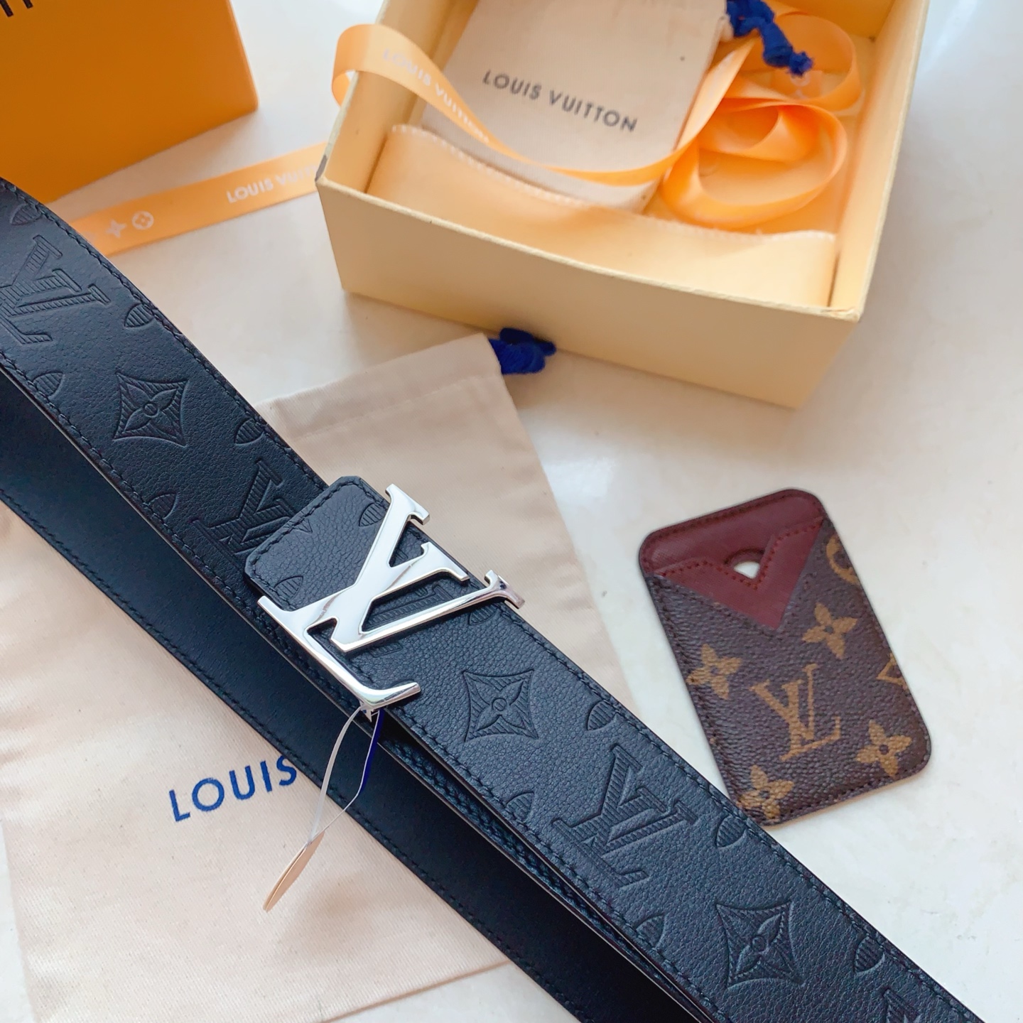 Louis Vuitton Signature Belt & Matching Cardholder Gift Set - Image 5
