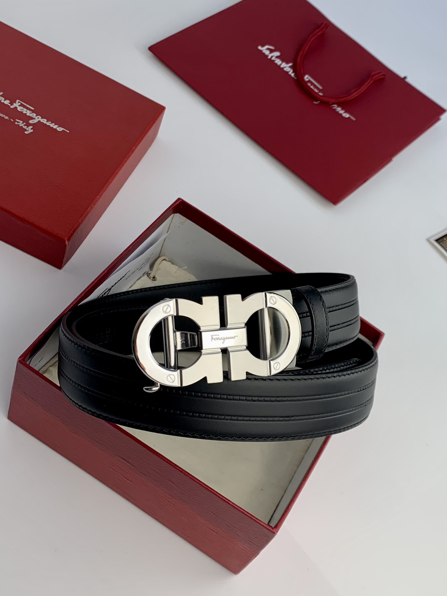 Ferragamo Executive Automatic Belt – Black Calfskin Edition - Image 3