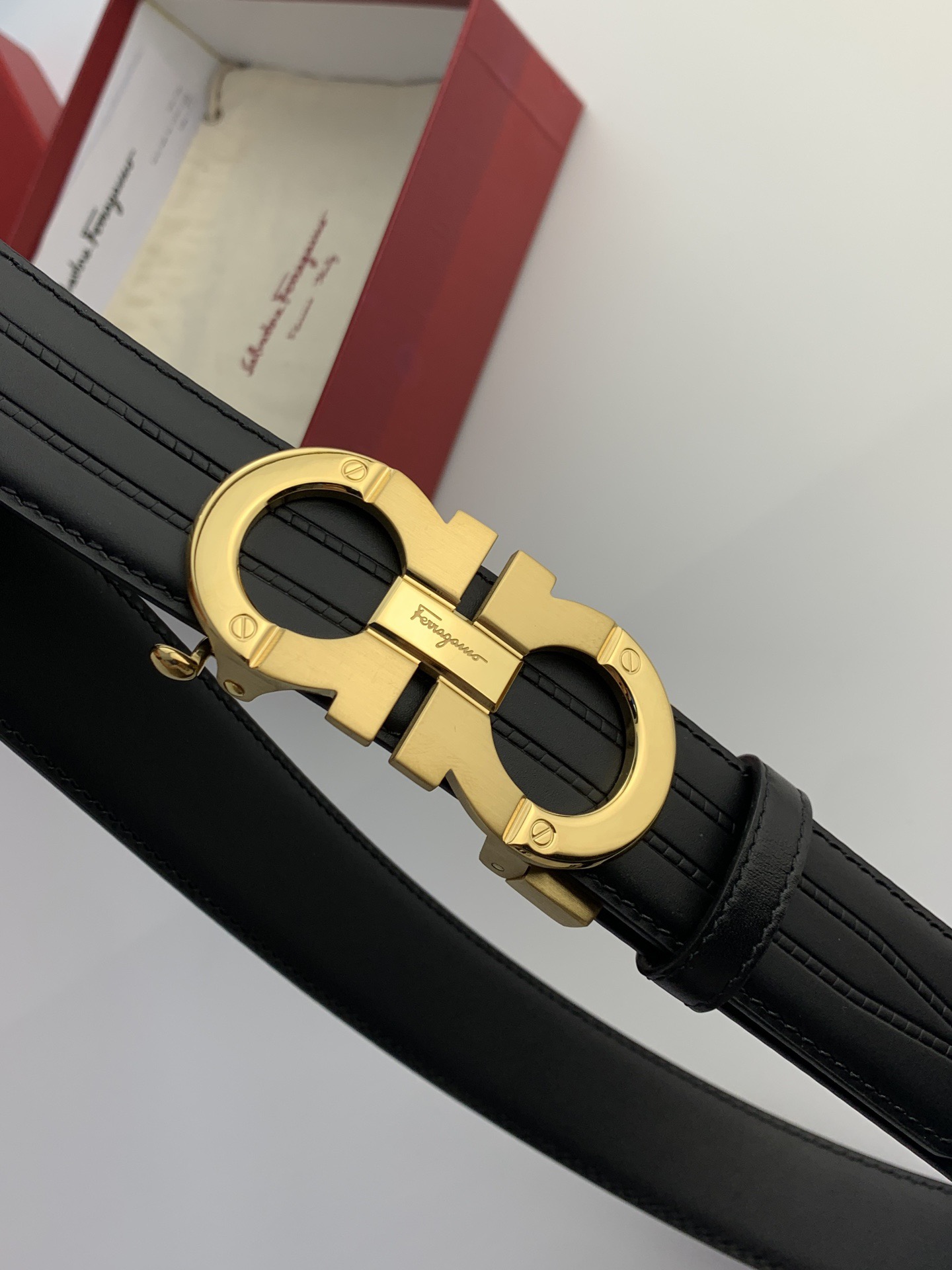 Ferragamo Executive Automatic Belt – Black Calfskin Edition - Image 5