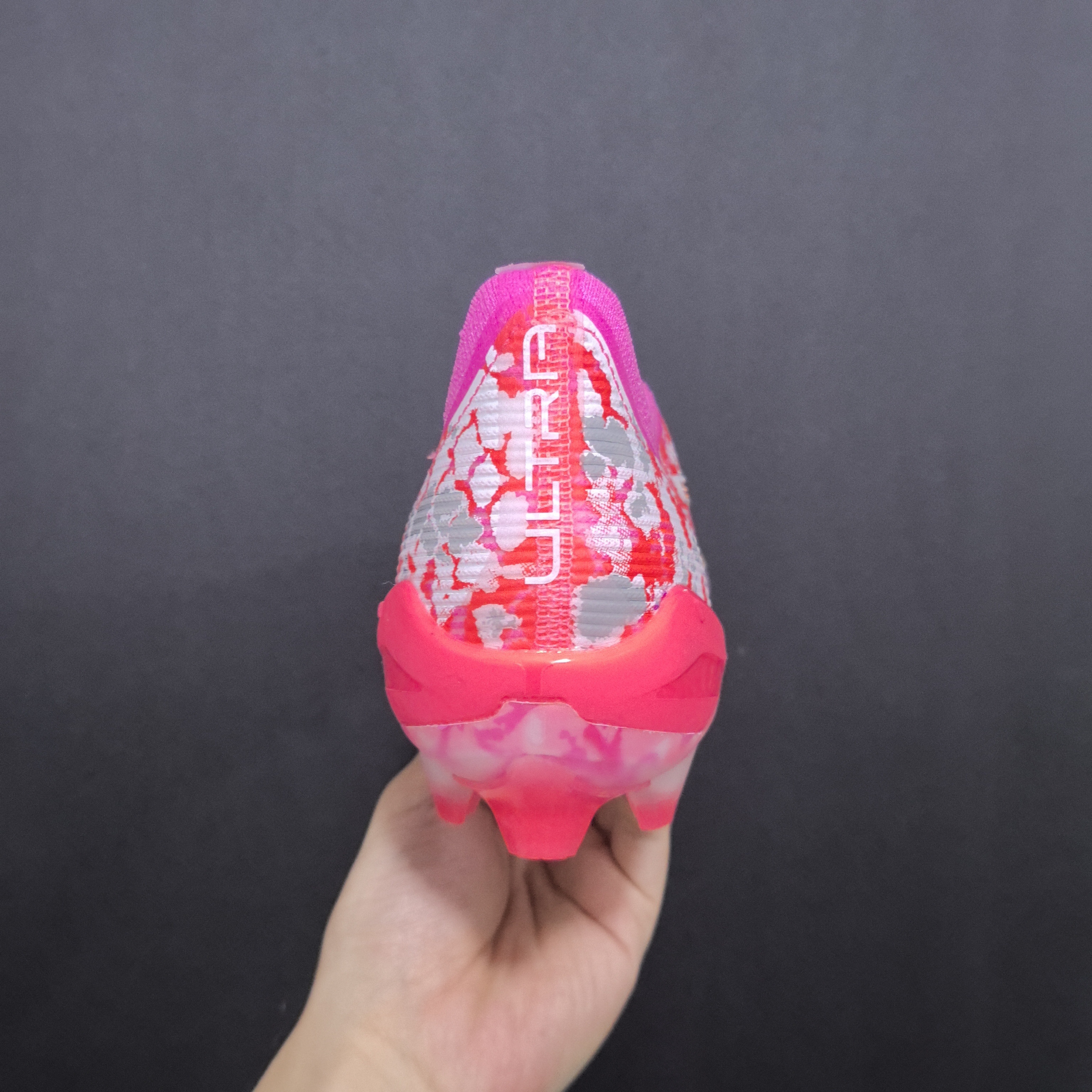 PUMA Ultra 1.4 FG/AG – "Sakura" Limited Edition - Image 3
