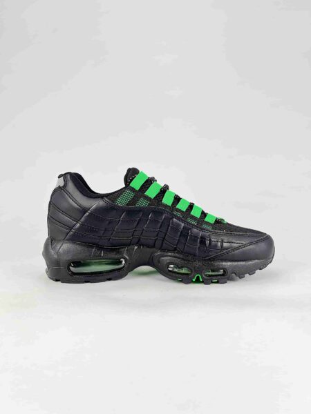 CDG x Nike Air Max 95 – Retro Collaboration Edition