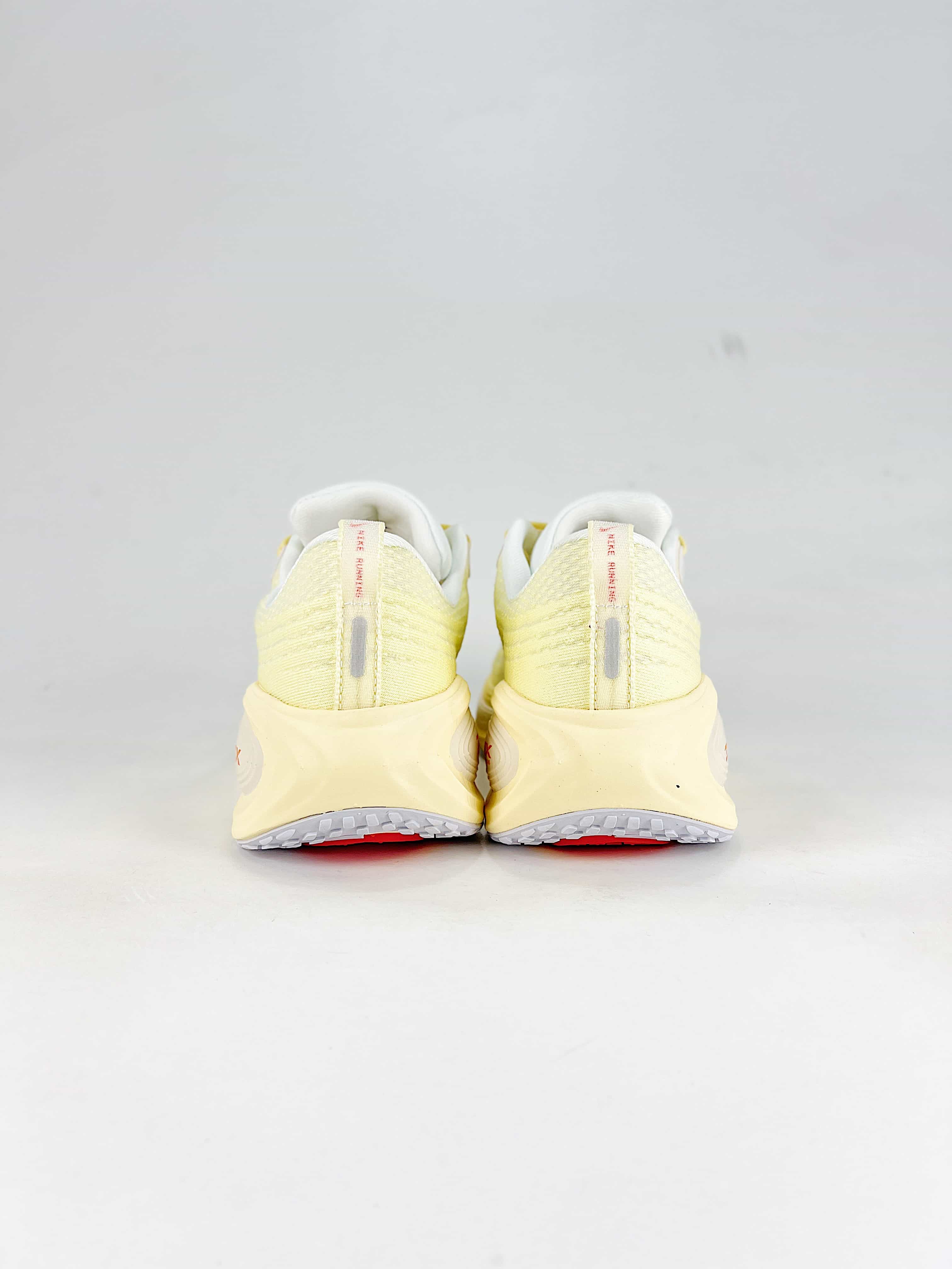 Nike Vomero Plus Run (Vomero 18) – Lightweight Performance Runner (Unisex) - Image 3