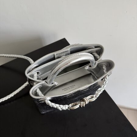Bottega Veneta 777614
