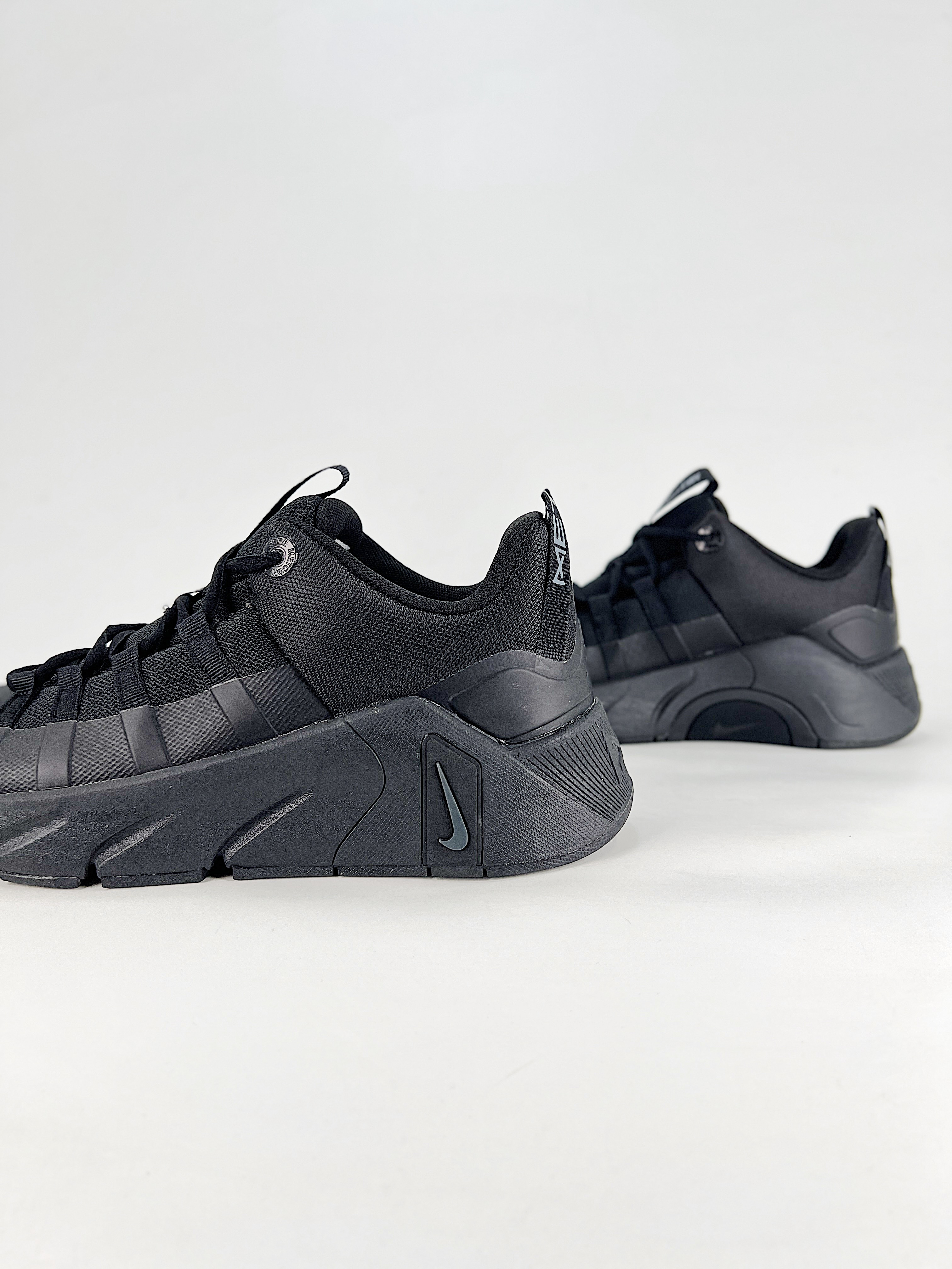 Nike Free Metcon 6 Mesh Upper - Image 3